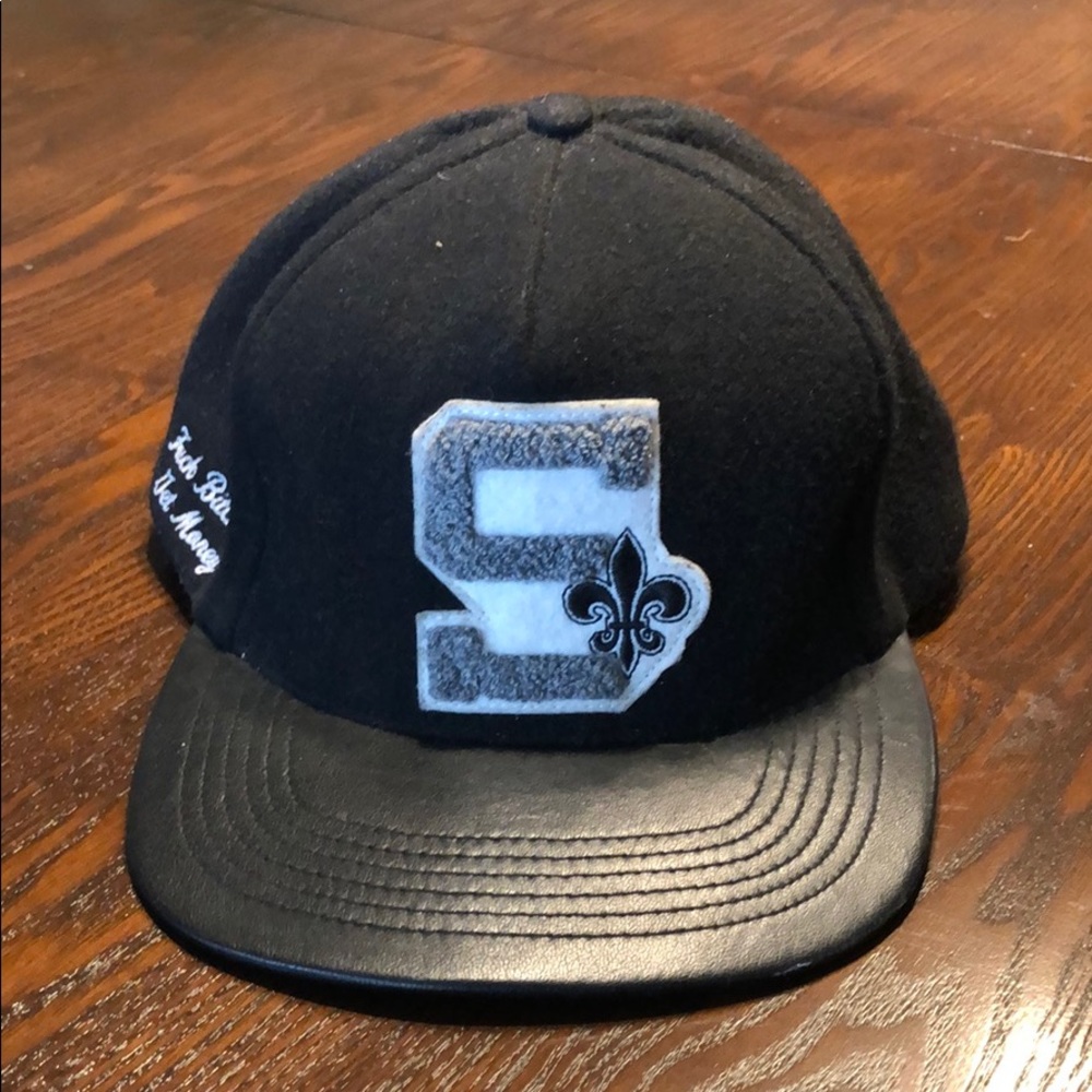 Vintage Supreme SnapBack.